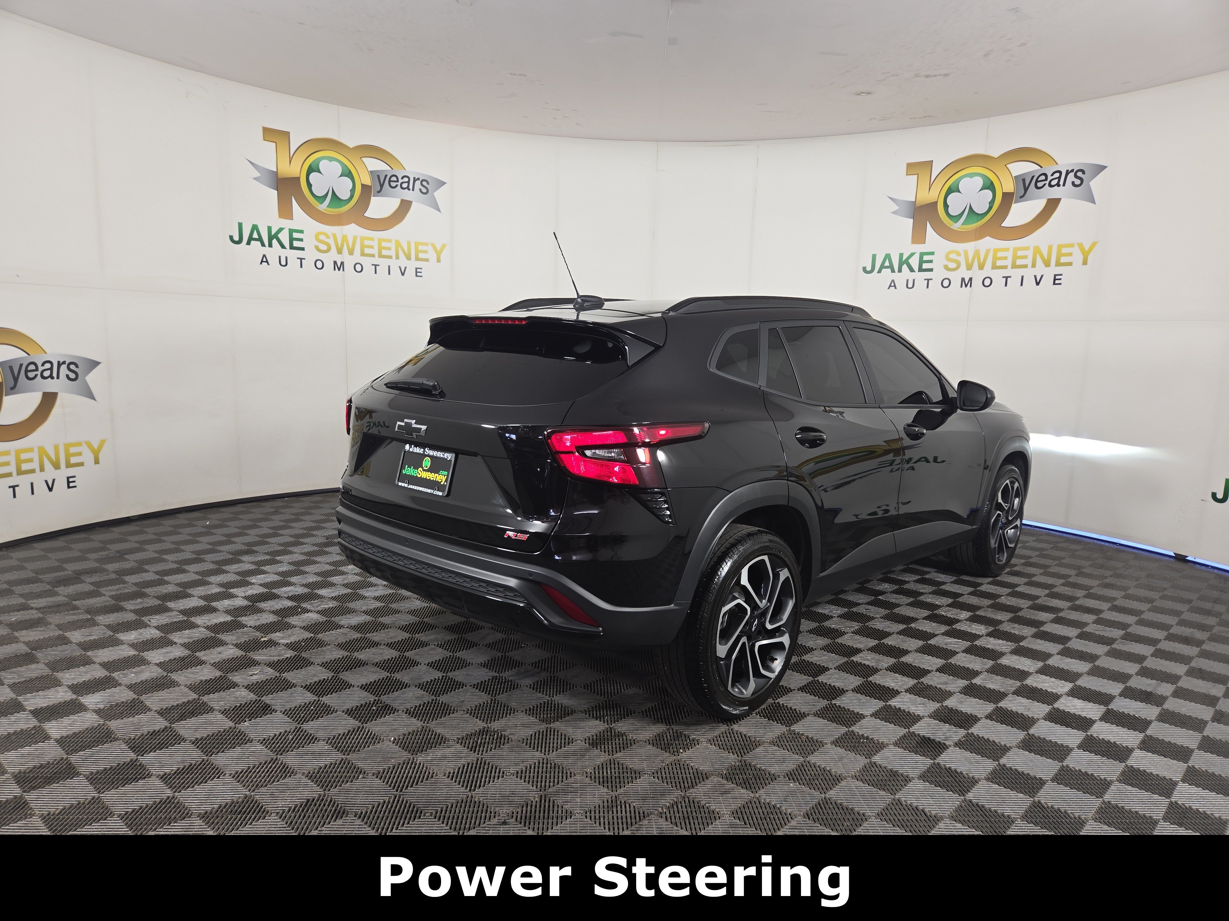 Used 2025 Chevrolet Trax RS w/ Sunroof Package FWD image 10