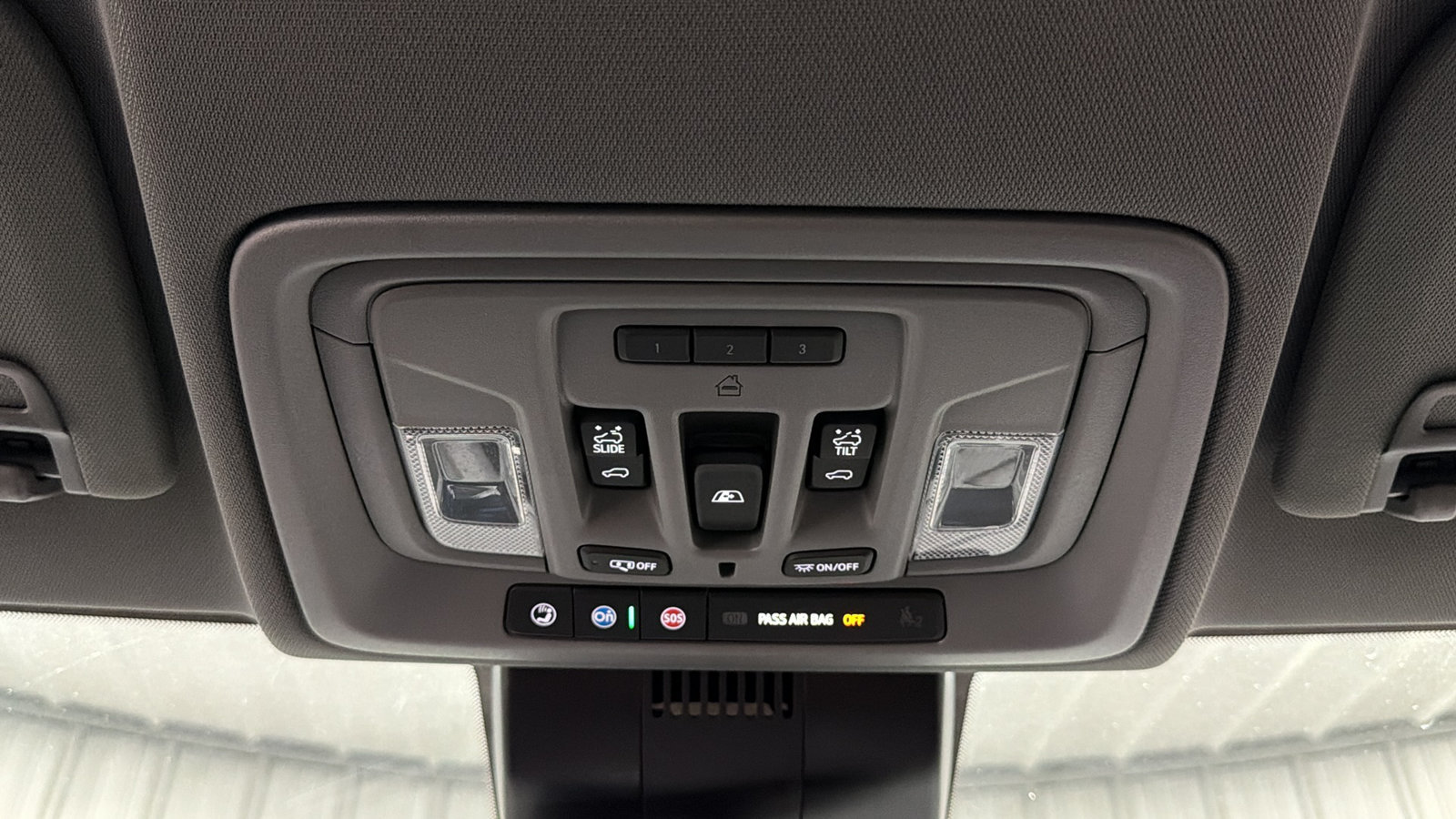 Used 2025 Chevrolet Silverado 1500 LT Trail Boss w/ Convenience Package II AWD/4WD image 44