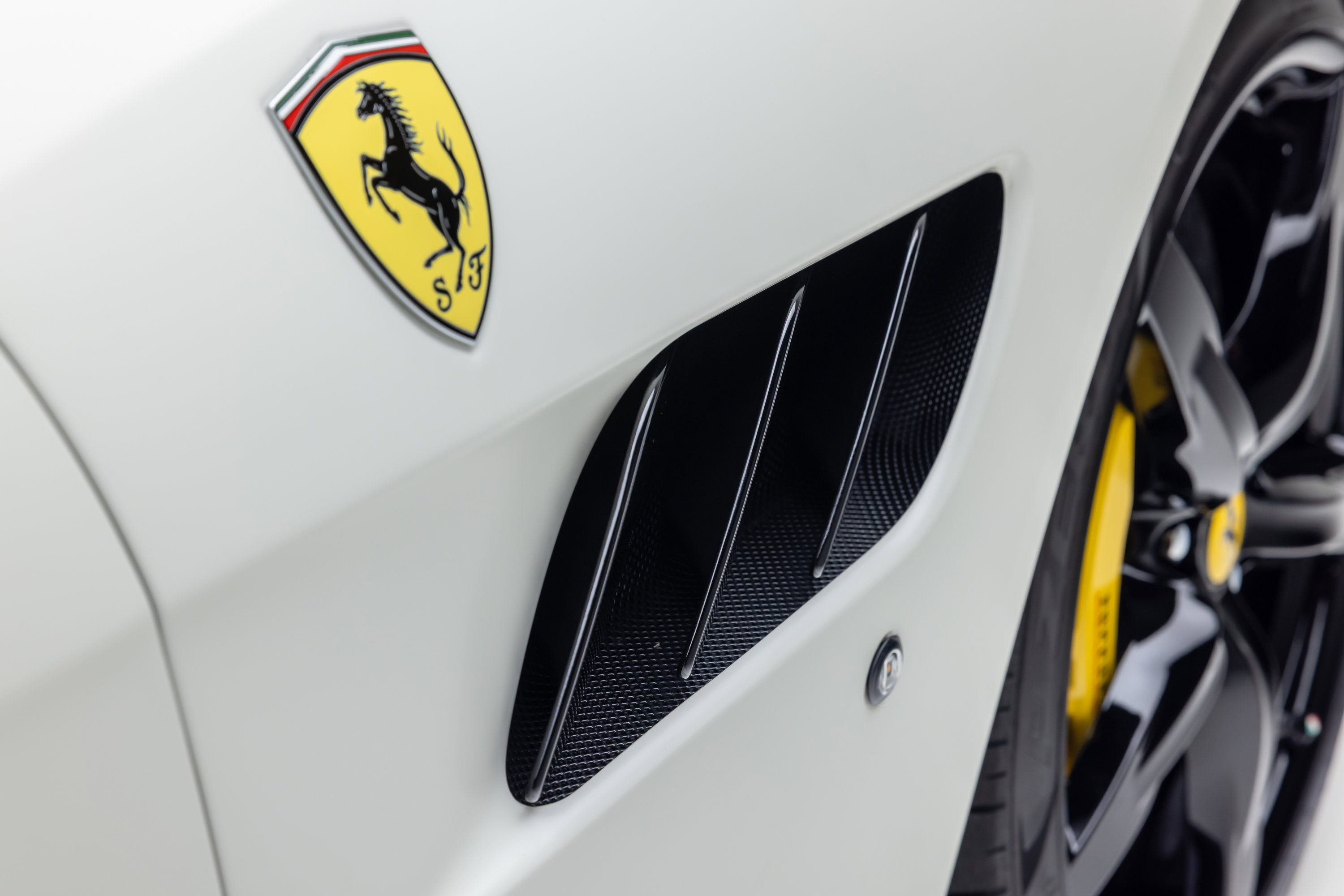 Certified 2017 Ferrari GTC4Lusso AWD/4WD image 39