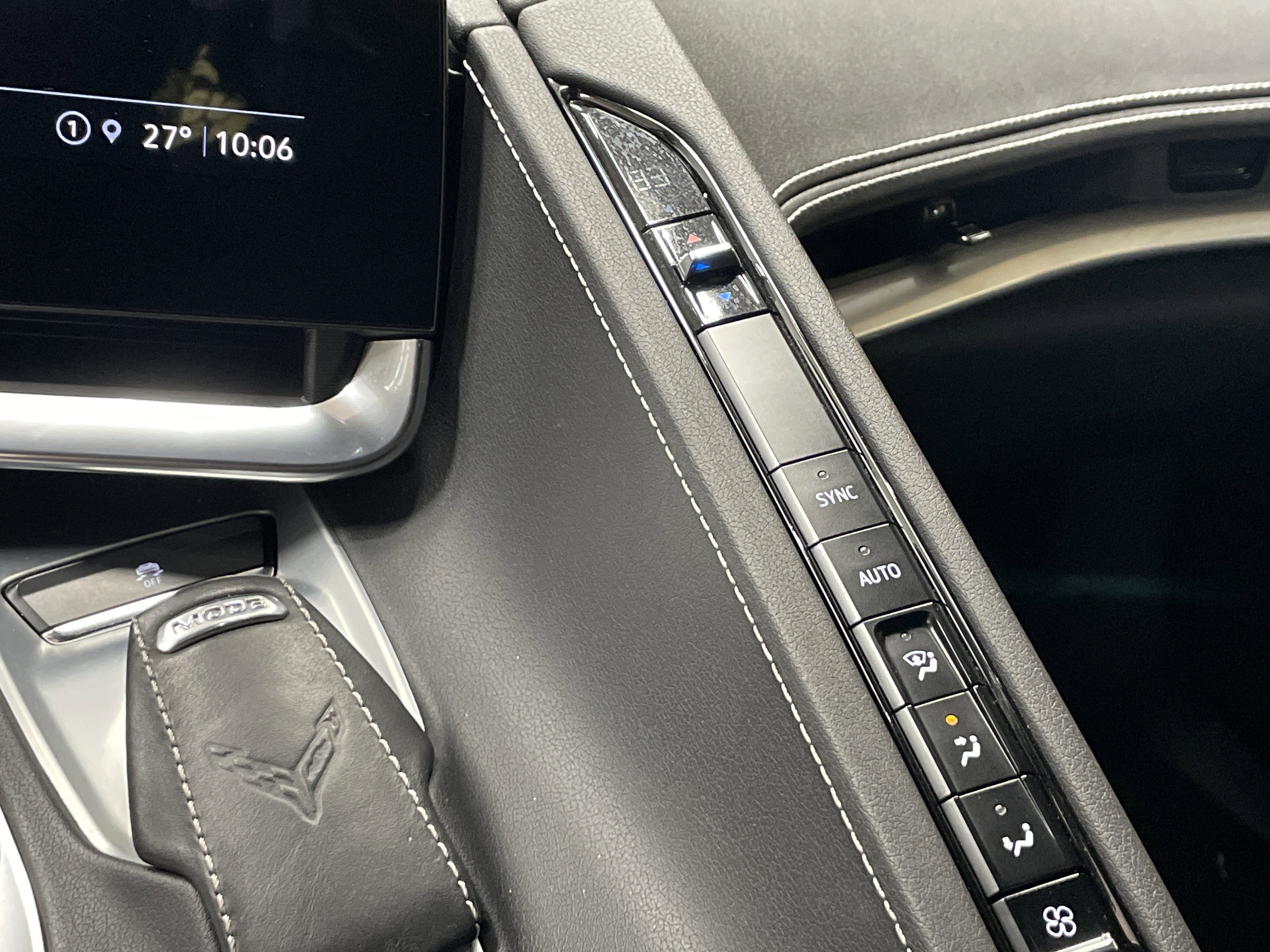 Used 2021 Chevrolet Corvette 1LT image 24