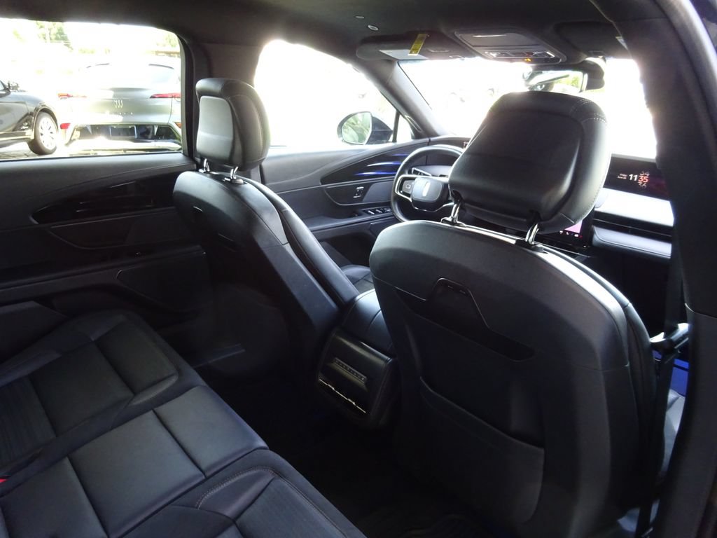 Used 2024 Lincoln Nautilus Reserve w/ Jet Appearance Package (87T) AWD/4WD image 20
