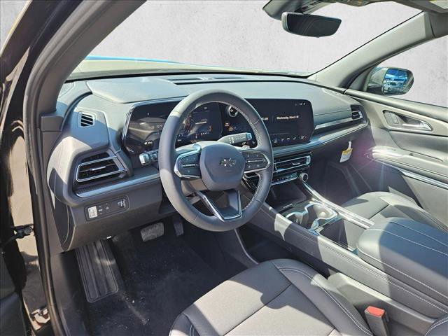 New 2026 Chevrolet Traverse LT w/ Midnight/Sport Edition video 3