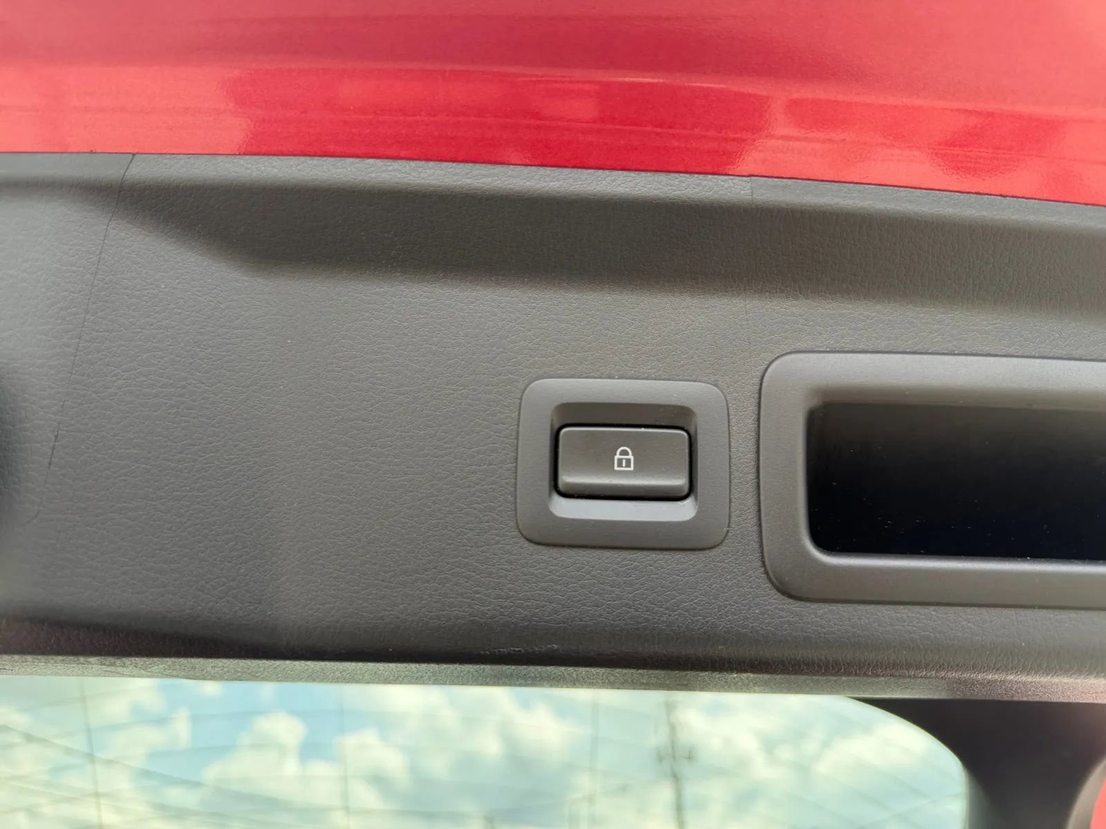 Used 2022 MAZDA CX-30 AWD 2.5 S w/ Select Package image 30