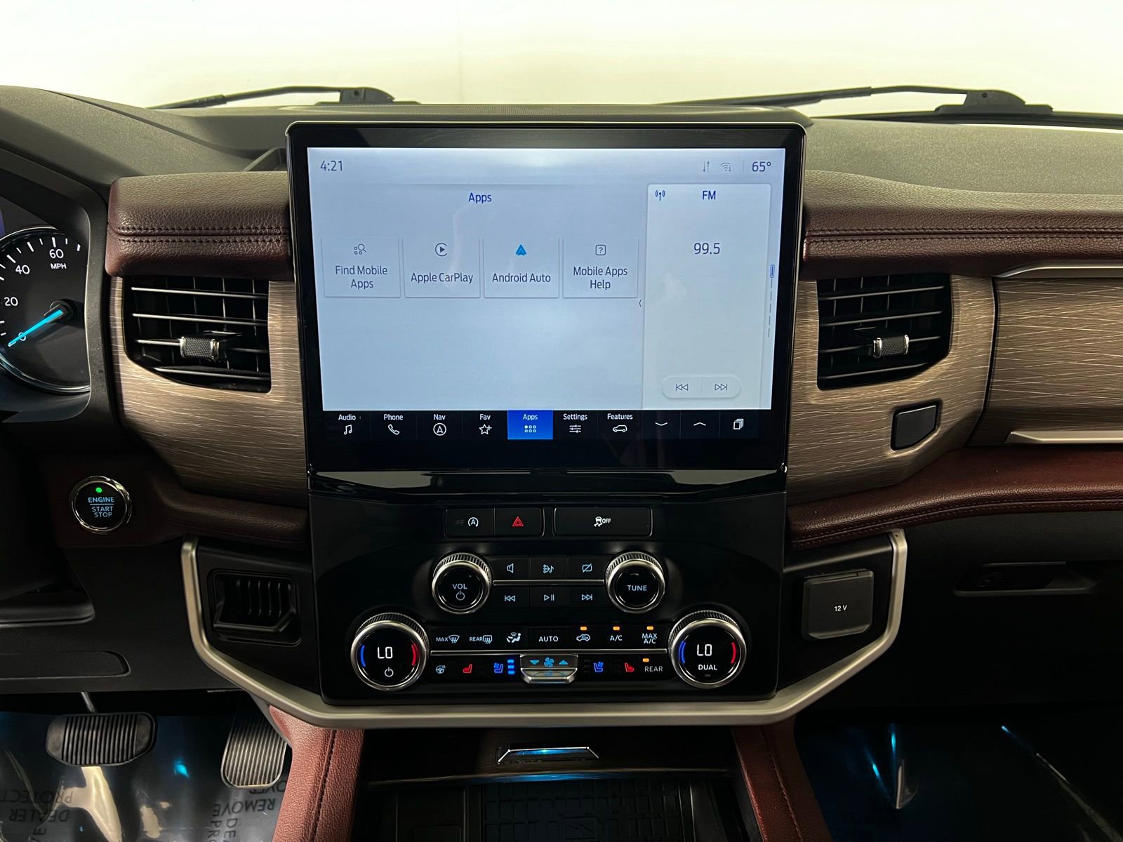 Used 2024 Ford Expedition Max Limited image 19