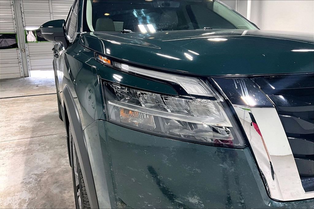 Used 2023 Nissan Pathfinder SL w/ SL Premium Package image 39