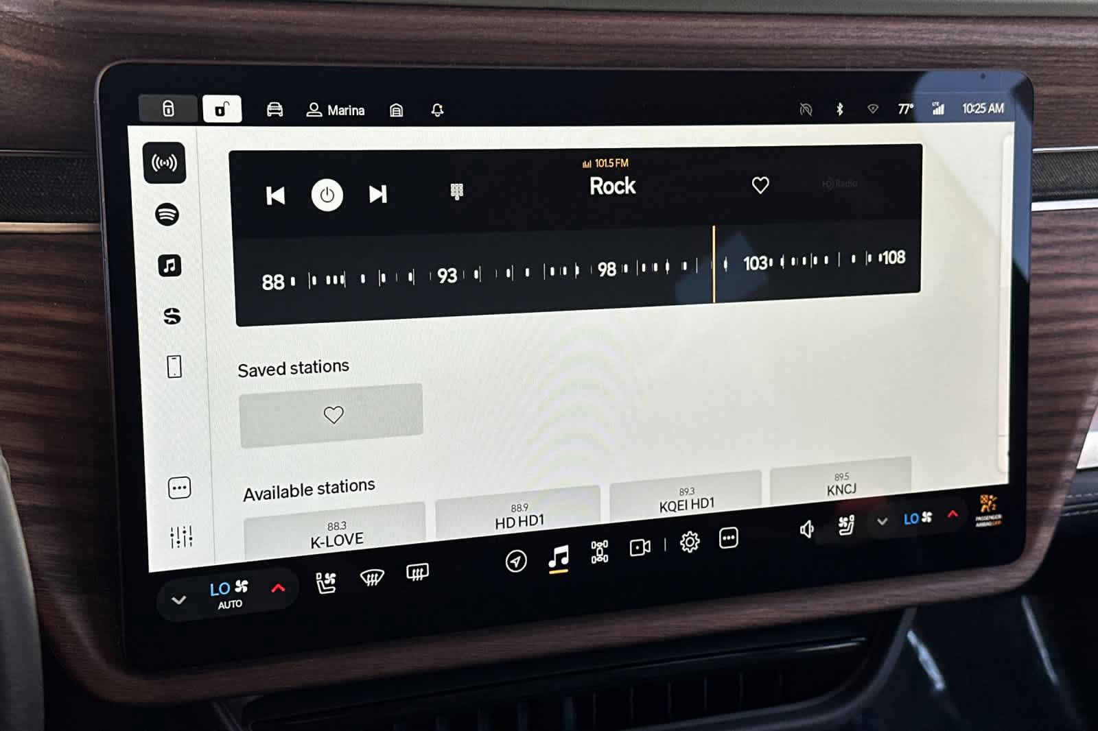 Used 2023 Rivian R1S Adventure AWD/4WD image 21