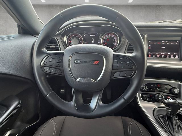 Used 2020 Dodge Challenger SXT w/ Driver Convenience Group RWD image 21