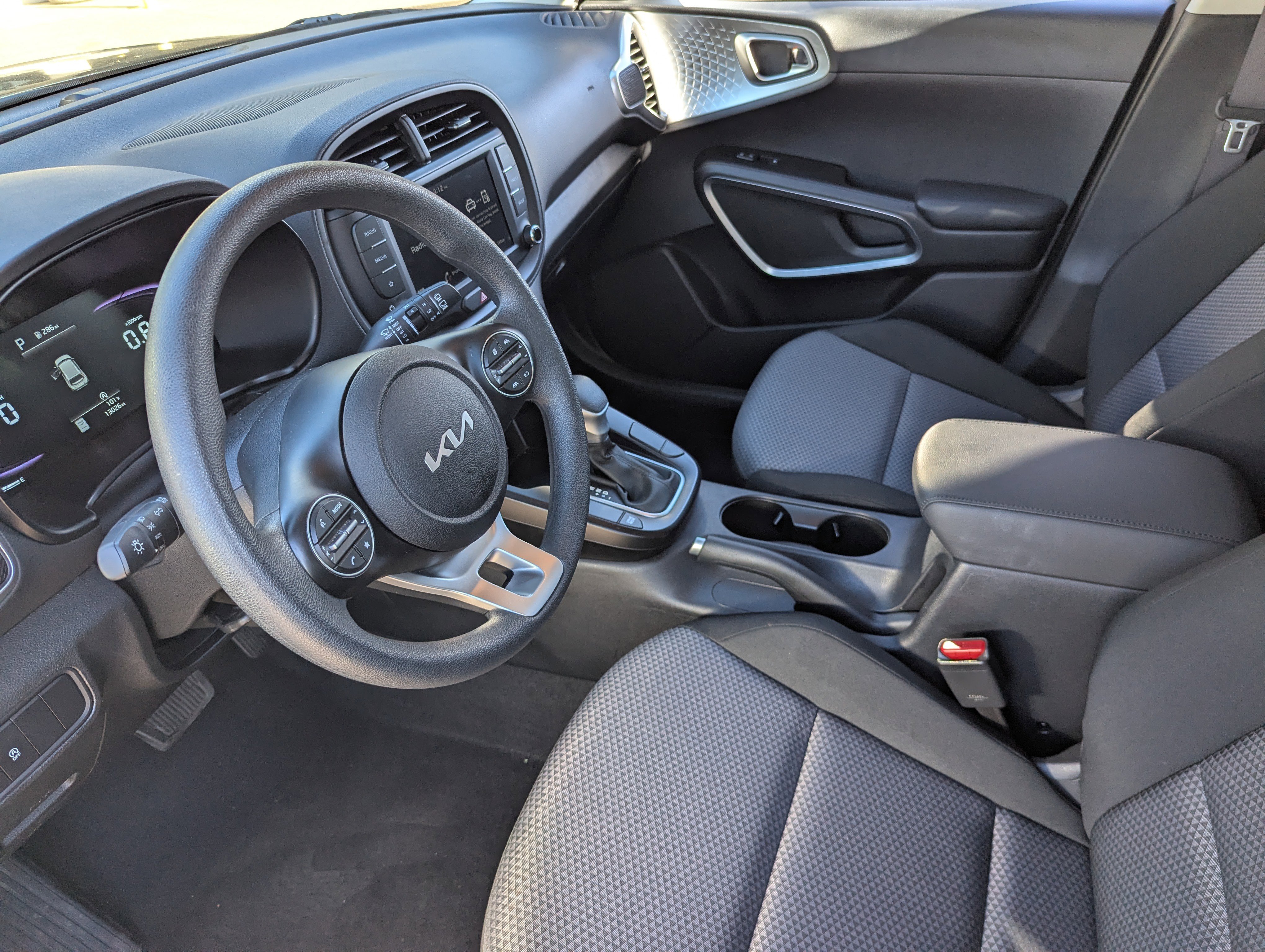 Certified 2025 Kia Soul LX w/ LX Technology Package image 19