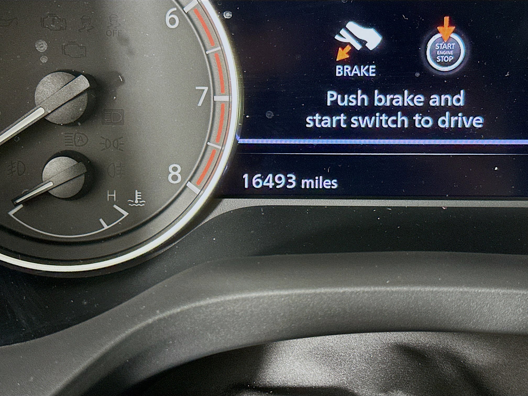 Used 2023 Nissan Rogue SV AWD/4WD image 19