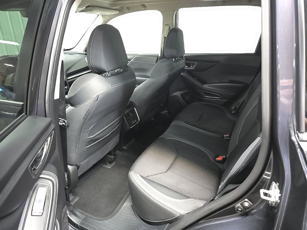 Used 2019 Subaru Forester Premium image 31