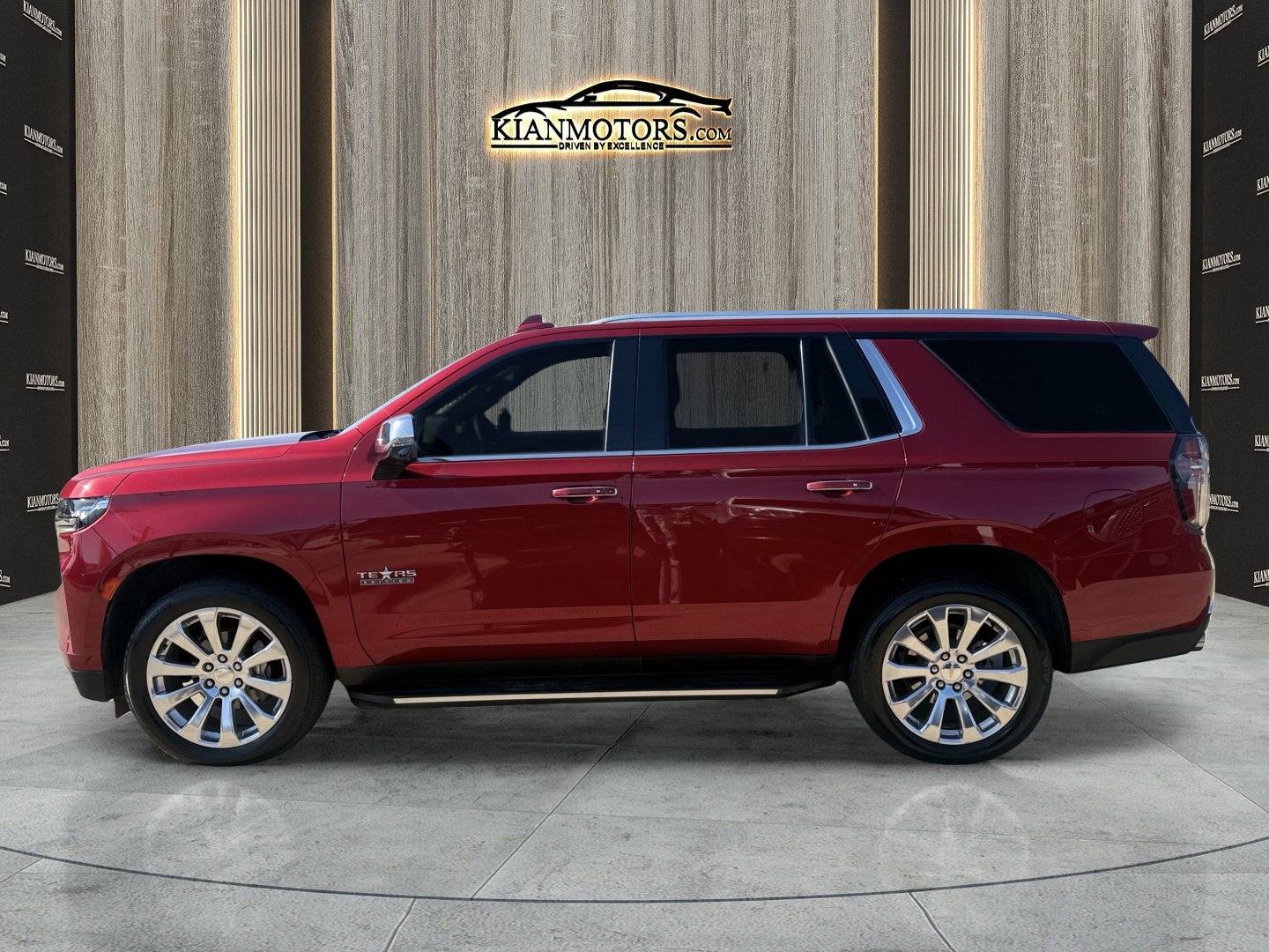 Used 2023 Chevrolet Tahoe Premier w/ Premium Package RWD image 4