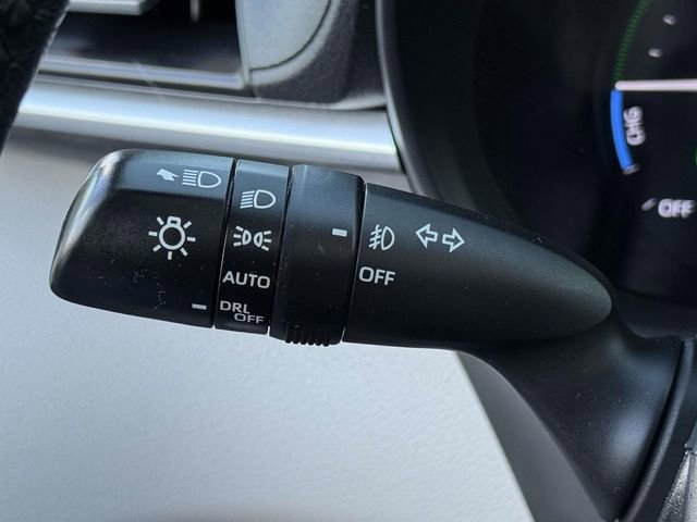 Used 2024 Toyota Sienna XLE image 21