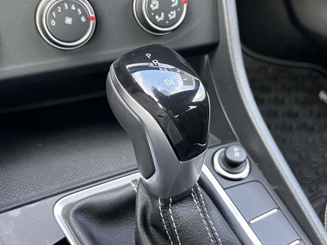 Certified 2022 Volkswagen Jetta Sport image 30