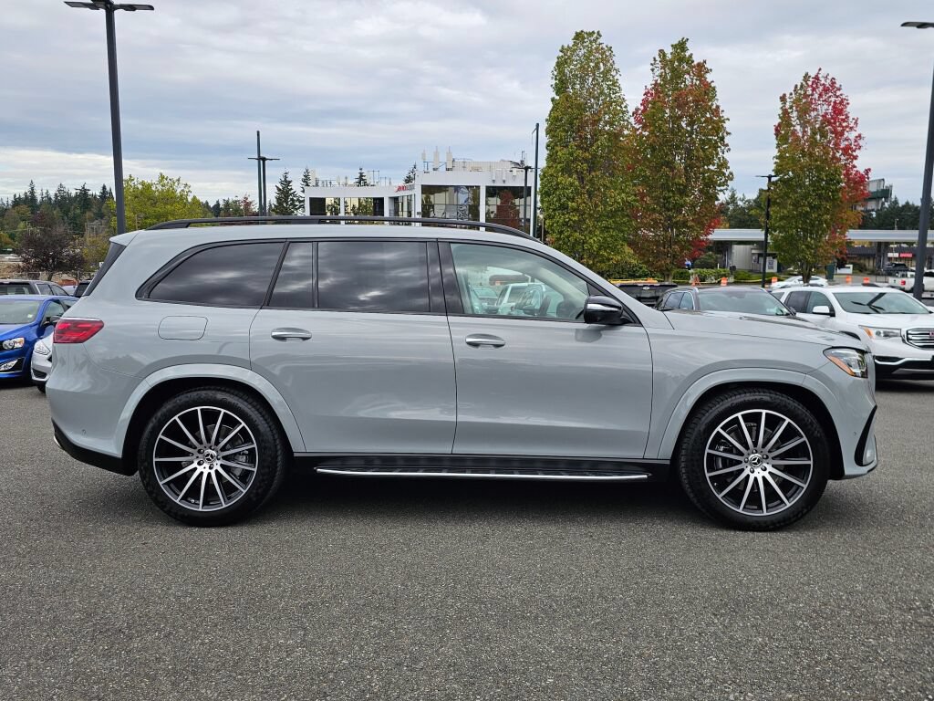 Used 2024 Mercedes-Benz GLS 580 4MATIC image 4