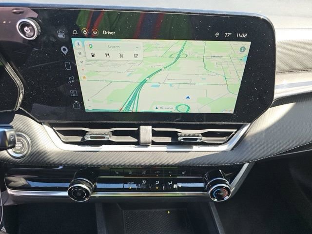 Used 2025 Chevrolet Equinox LT AWD/4WD image 14