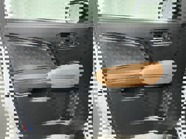 Certified 2024 GMC Canyon AT4 image 21