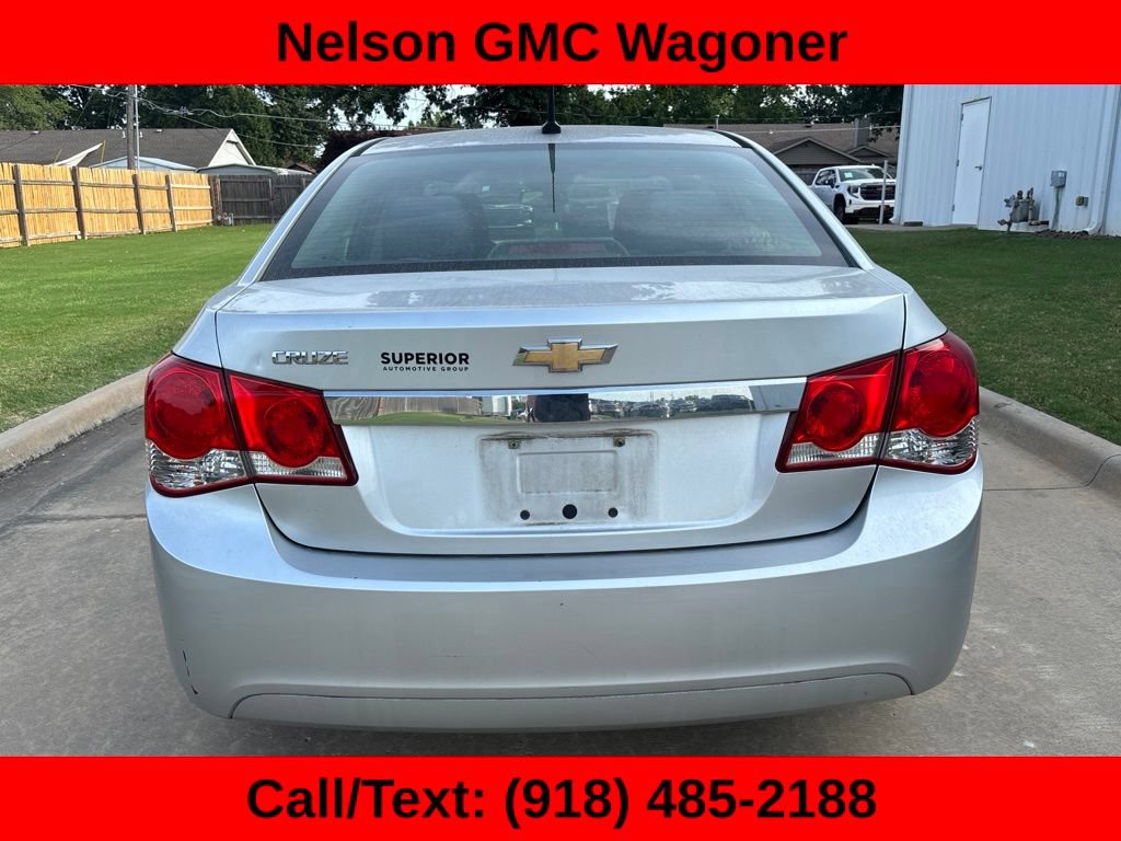 Used 2014 Chevrolet Cruze LS FWD image 6