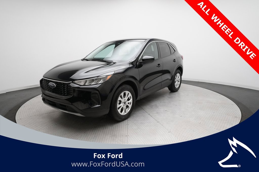 Used 2023 Ford Escape Active w/ Tech Pack #2 image 1