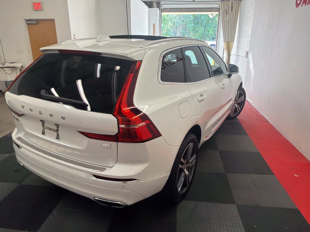 Used 2021 Volvo XC60 T8 Inscription Expression w/ Protection Package Premier AWD/4WD image 11