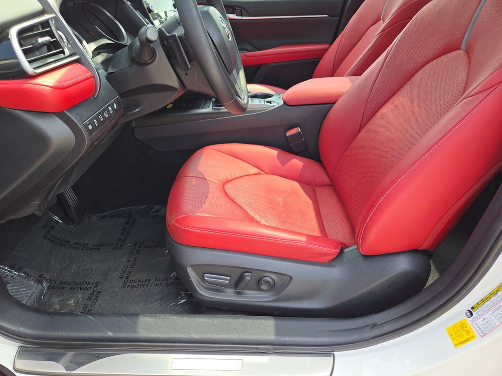 Used 2022 Toyota Camry XSE w/ Navigation Package FWD image 6