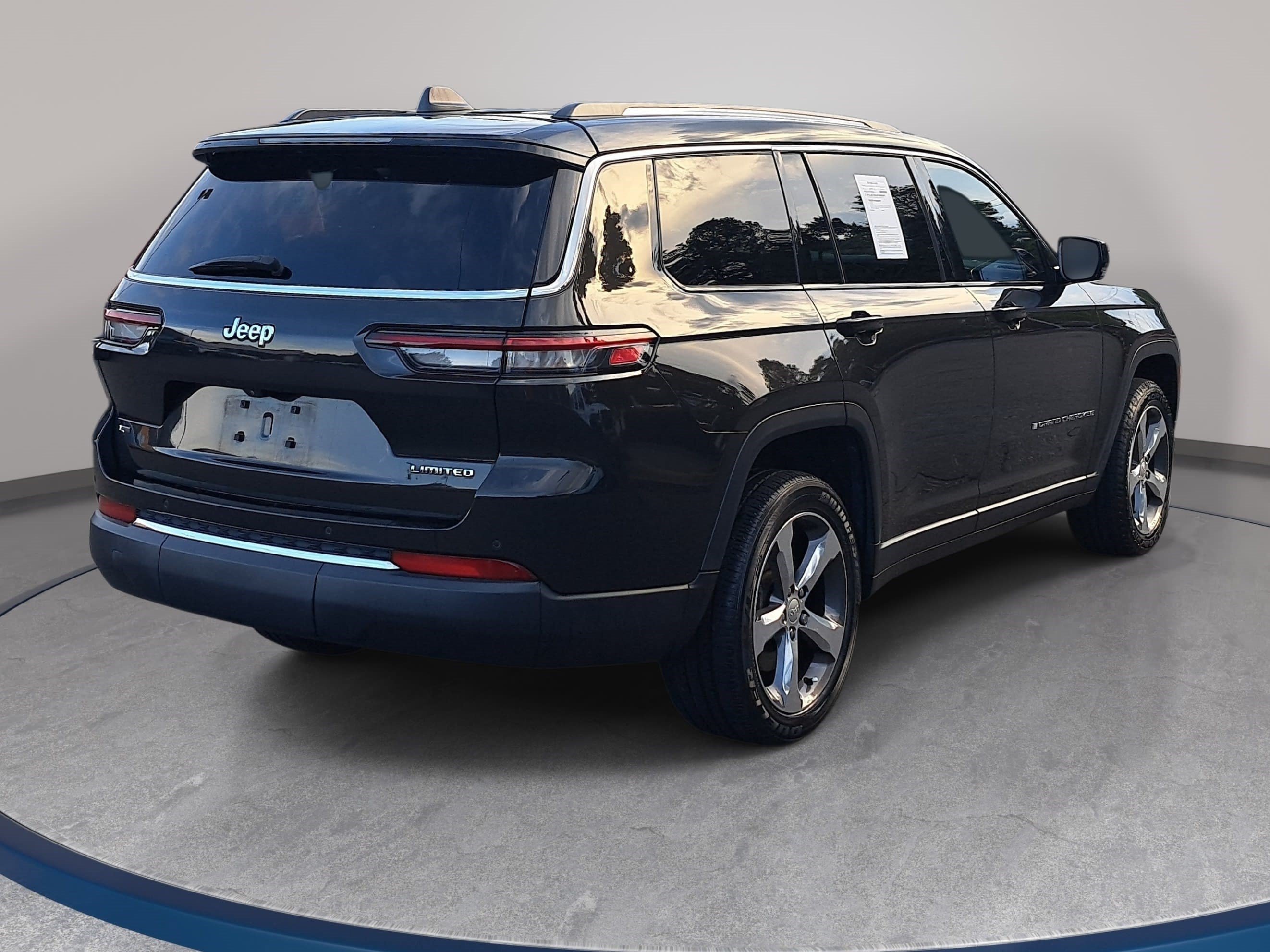 Used 2022 Jeep Grand Cherokee L Limited RWD image 5