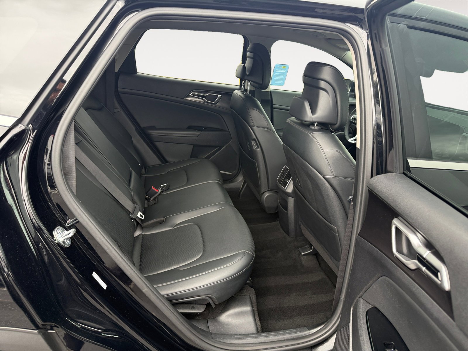 Used 2024 Kia Sportage EX FWD image 18