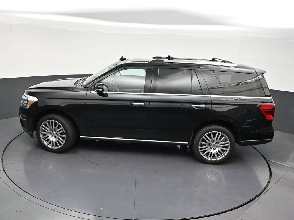 Used 2023 Ford Expedition Limited RWD image 17