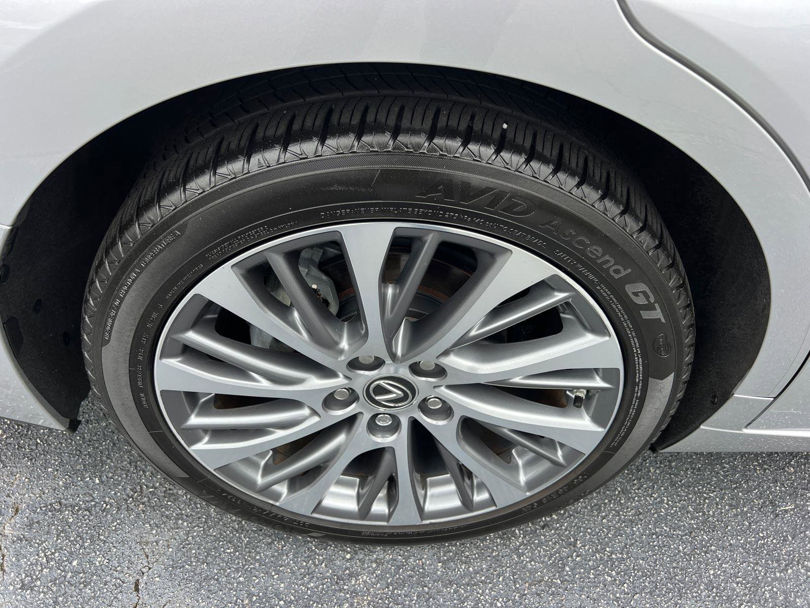 Used 2019 Lexus ES 350 w/ Accessory Package 2 FWD image 17