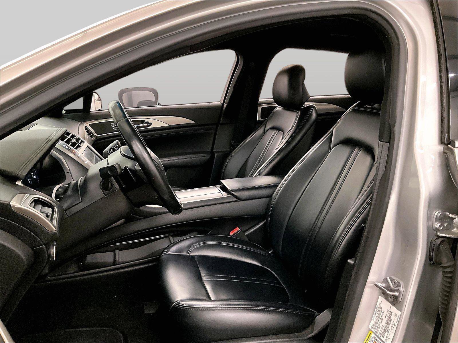 Used 2017 Lincoln MKZ Premiere image 25