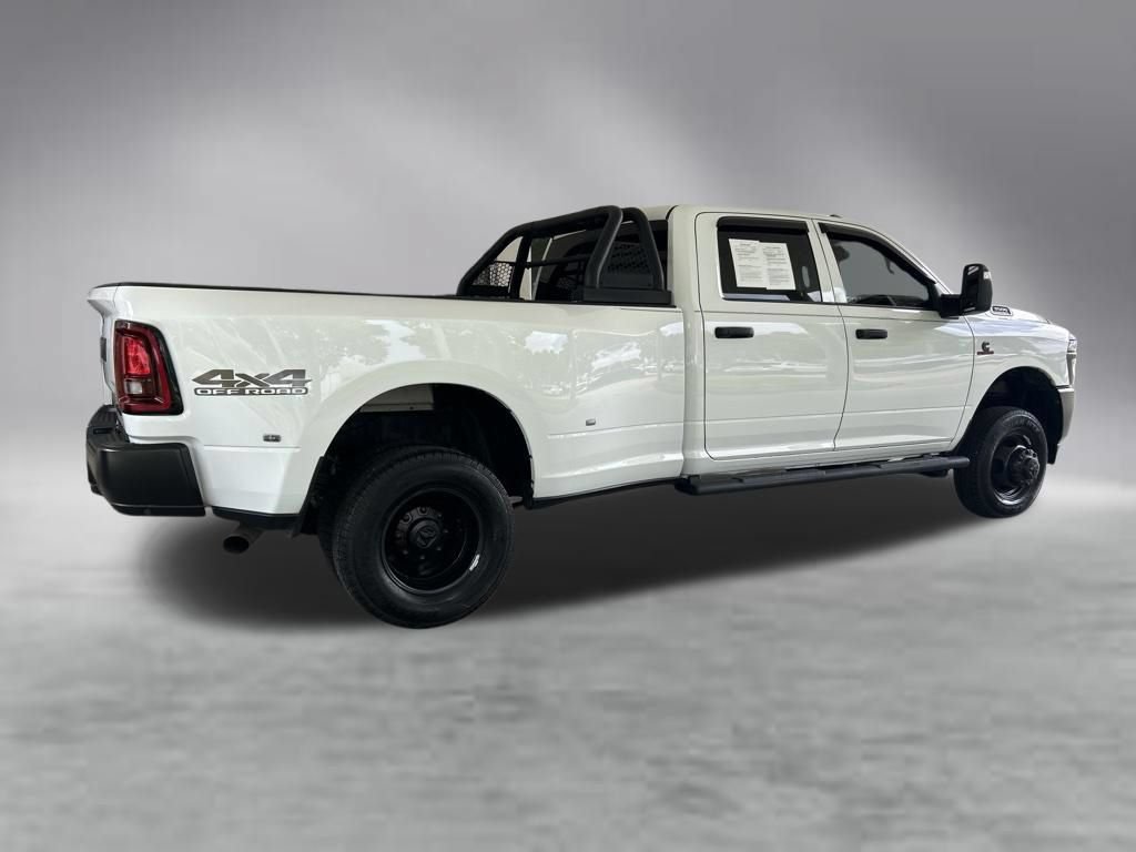 Used 2025 RAM 3500 Tradesman AWD/4WD image 3