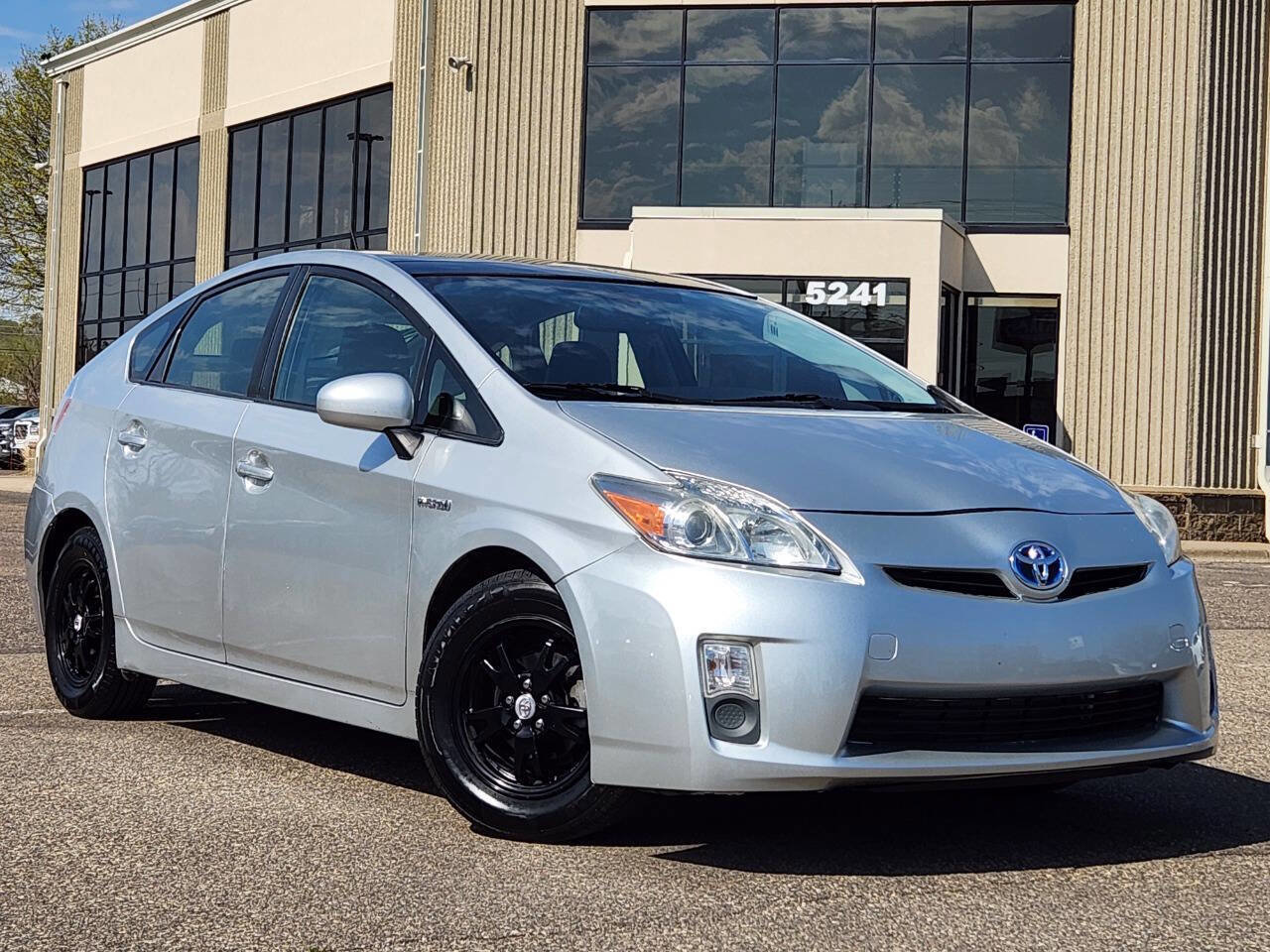 Used 2012 Toyota Prius Four w/ Deluxe Solar Roof Pkg FWD image 29
