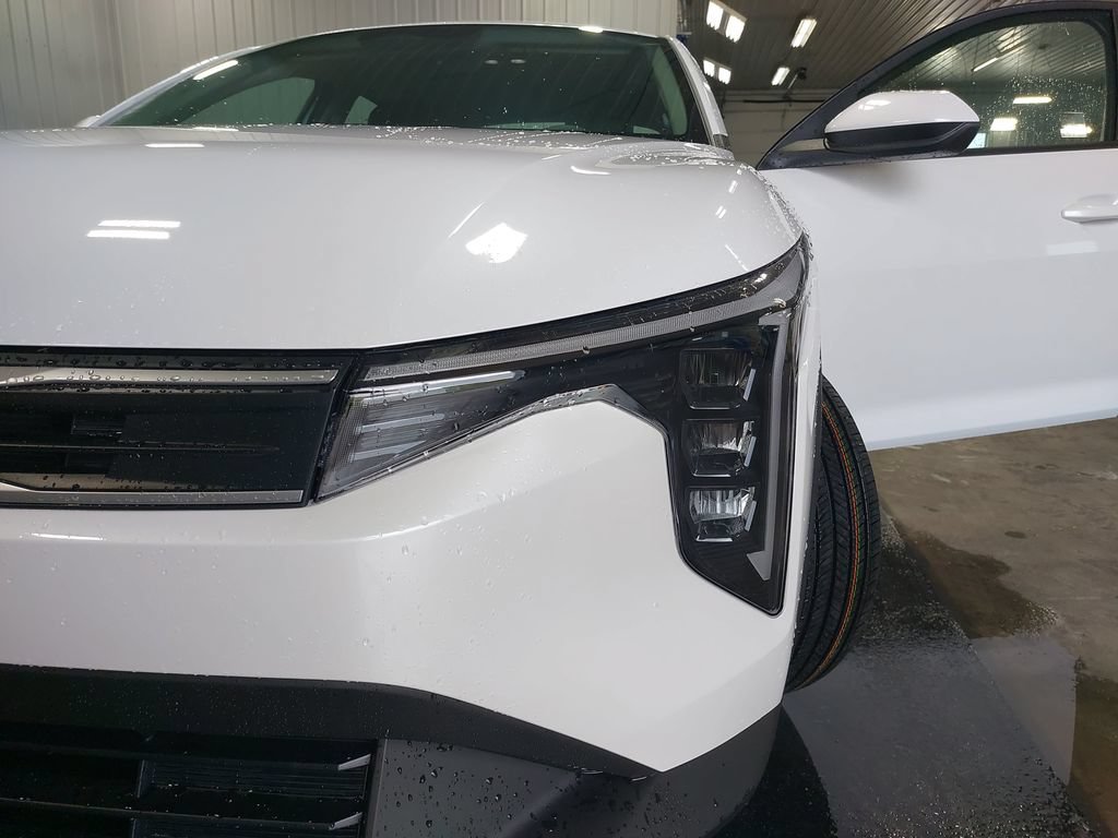 New 2026 Kia K4 FWD image 31