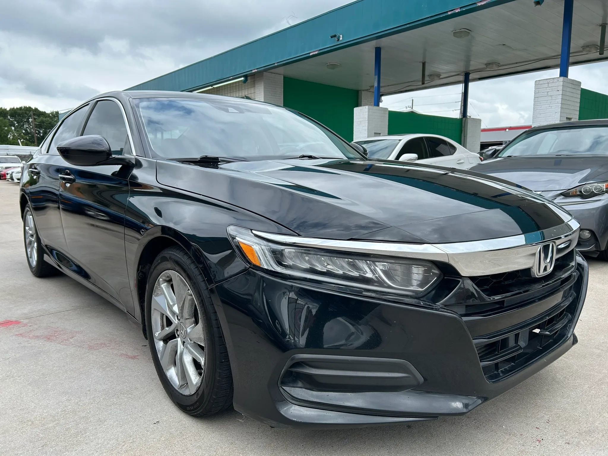 Used 2018 Honda Accord LX image 7