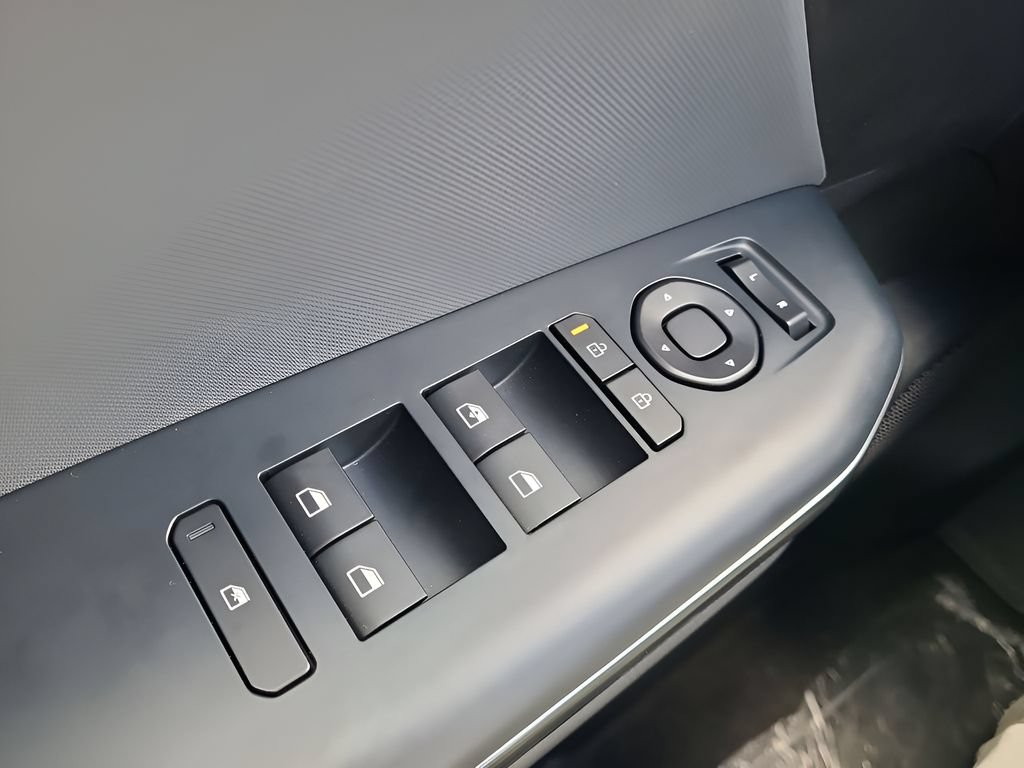 Used 2025 Kia K4 FWD image 45