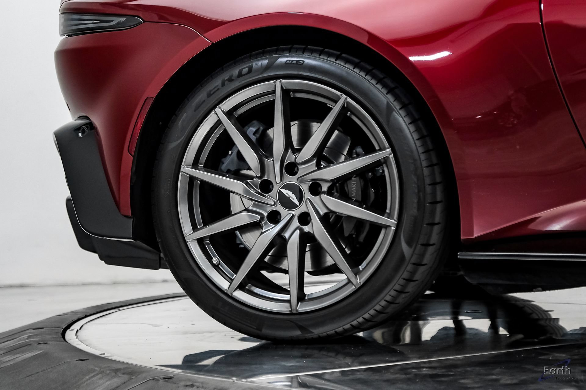 Used 2020 Aston Martin V8 Vantage Coupe RWD image 92