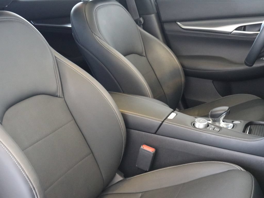 Used 2023 INFINITI QX55 Essential AWD/4WD image 49