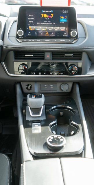 Certified 2025 Nissan Rogue SV image 16