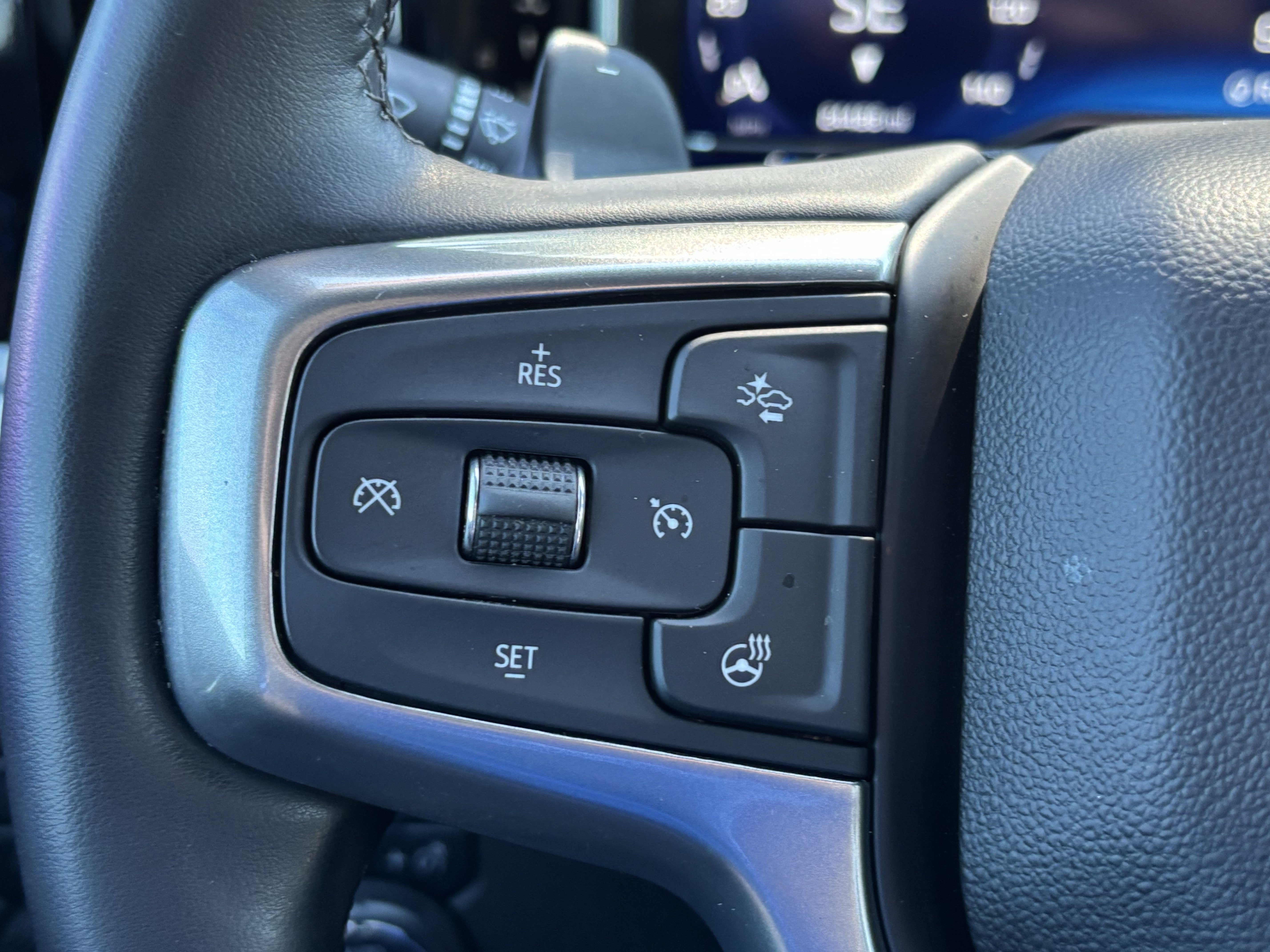 Used 2023 Chevrolet Silverado 1500 RST AWD/4WD image 19