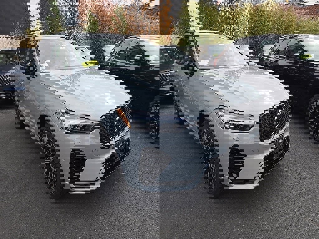 New 2026 Volvo XC60 T8 Ultra w/ Protection Package Premier image 2