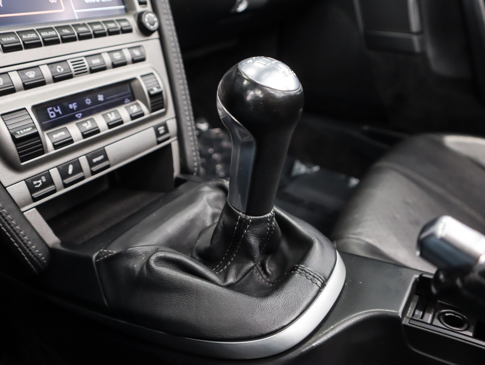 Used 2005 Porsche 911 Carrera S image 18