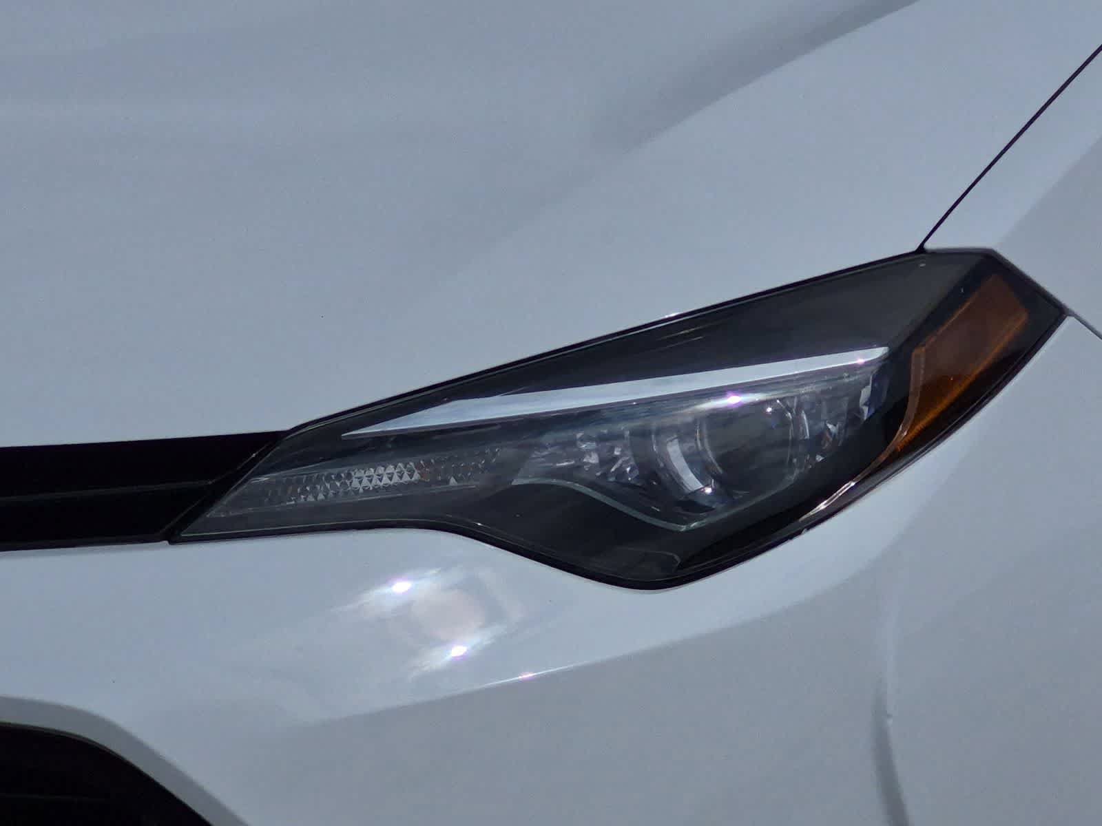 Used 2018 Toyota Corolla LE FWD image 11