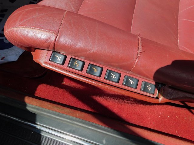 Used 1987 Cadillac Allante image 23