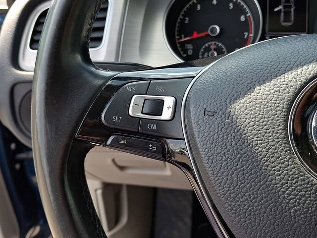 Used 2017 Volkswagen Golf S image 16