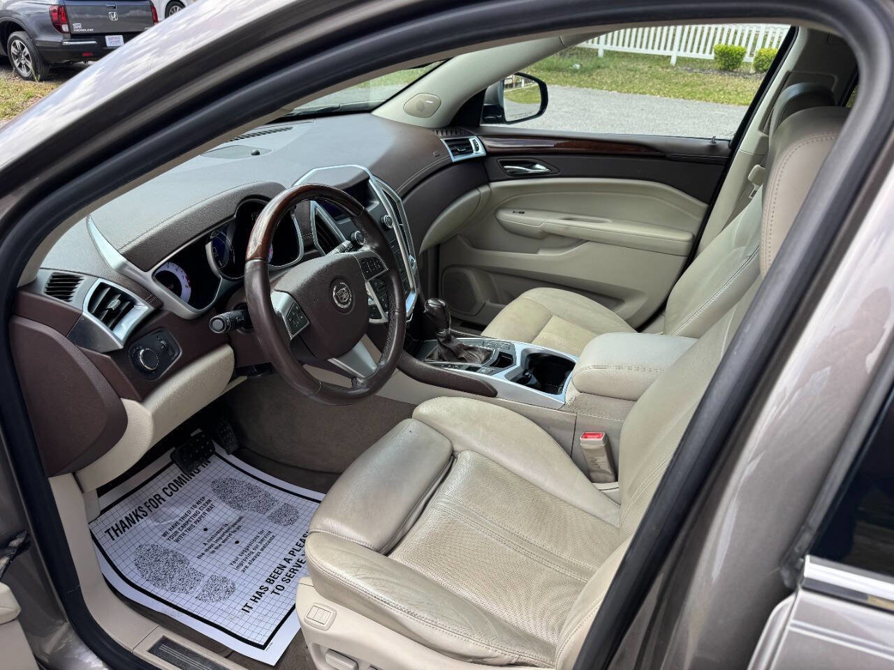 Used 2011 Cadillac SRX Luxury image 9