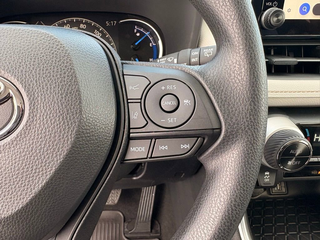 Used 2025 Toyota RAV4 XLE image 23