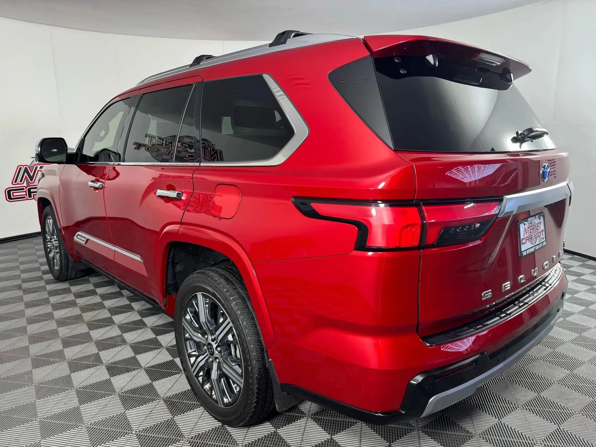 Used 2023 Toyota Sequoia Capstone image 28