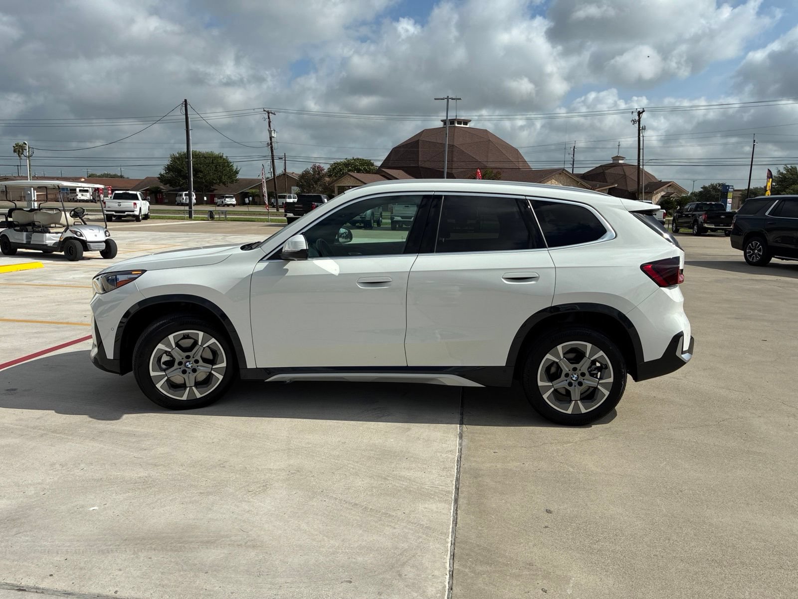 Used 2026 BMW X1 xDrive28i AWD/4WD image 4