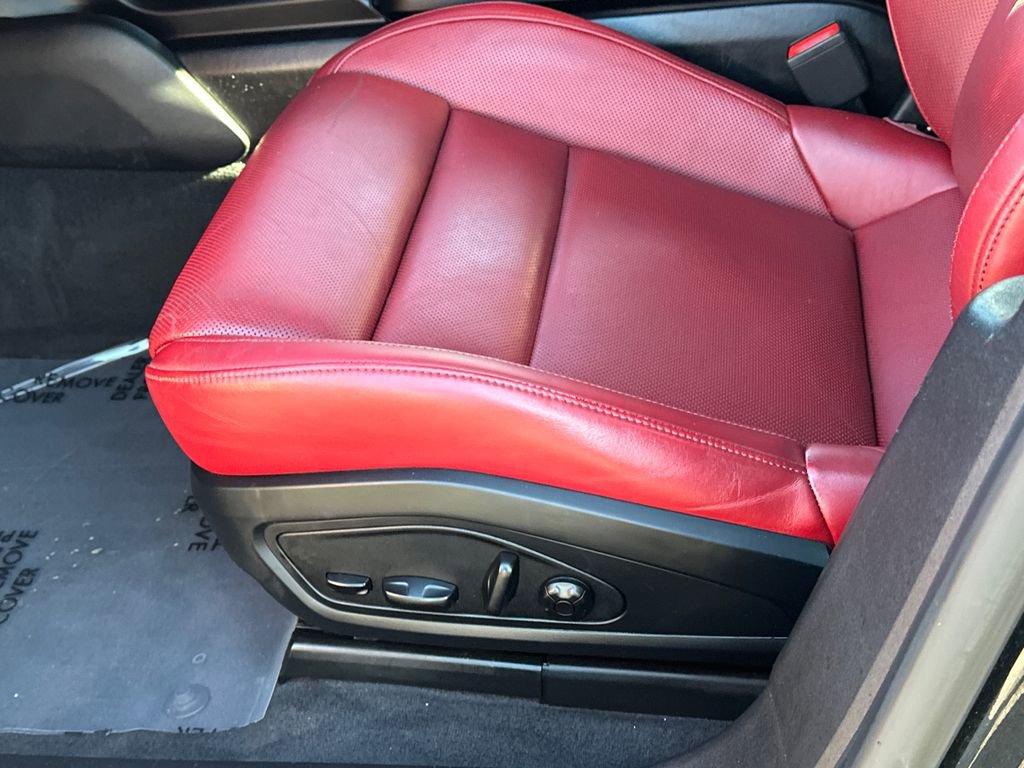 Used 2020 Porsche Taycan 4S image 19