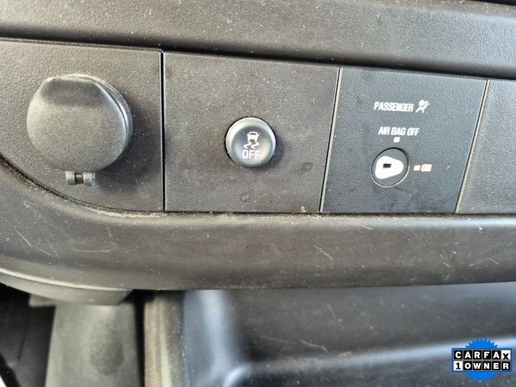 Certified 2024 Chevrolet Express 2500 Work Van w/ Driver Convenience Package image 22