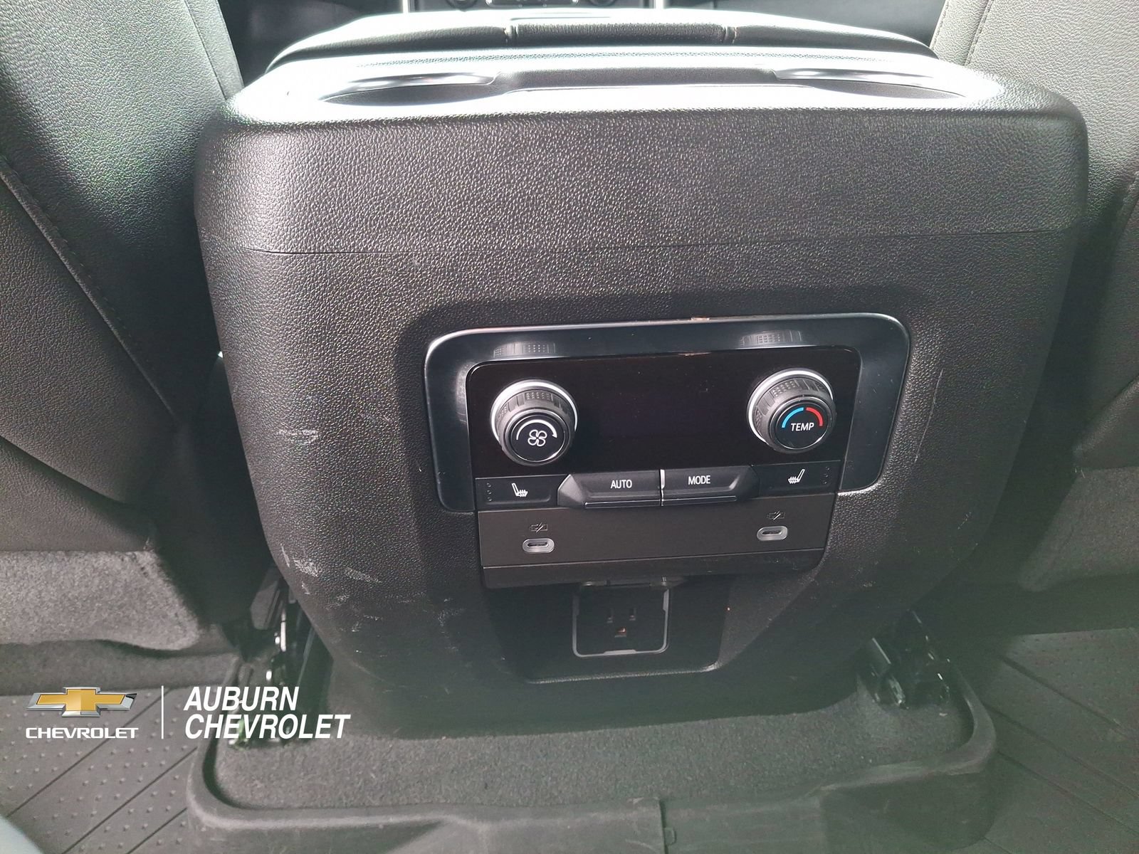 Certified 2024 Chevrolet Tahoe Premier AWD/4WD image 12